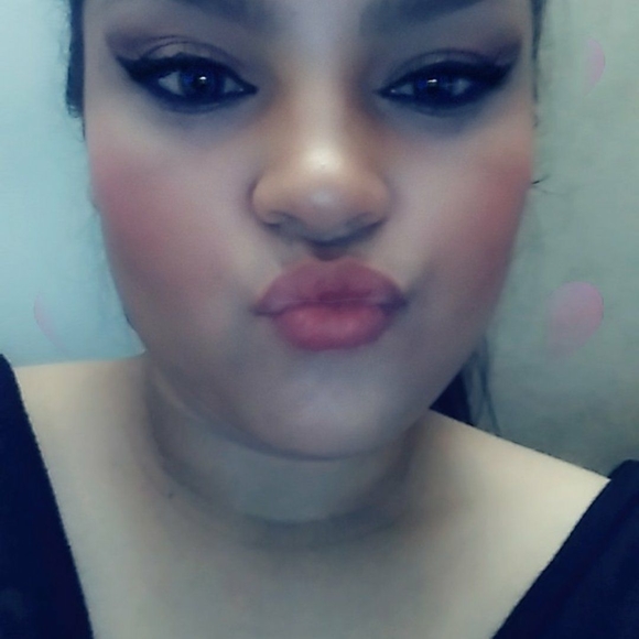 Meet your Posher, Gissela - Picture 1 of 1